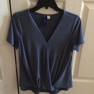 Really cute styled Francesca’s top